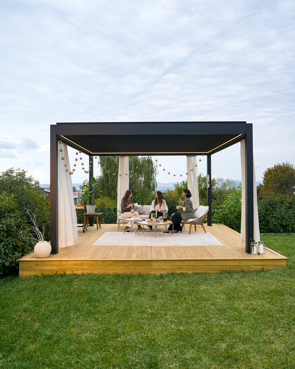 Manual Louvered Pergola