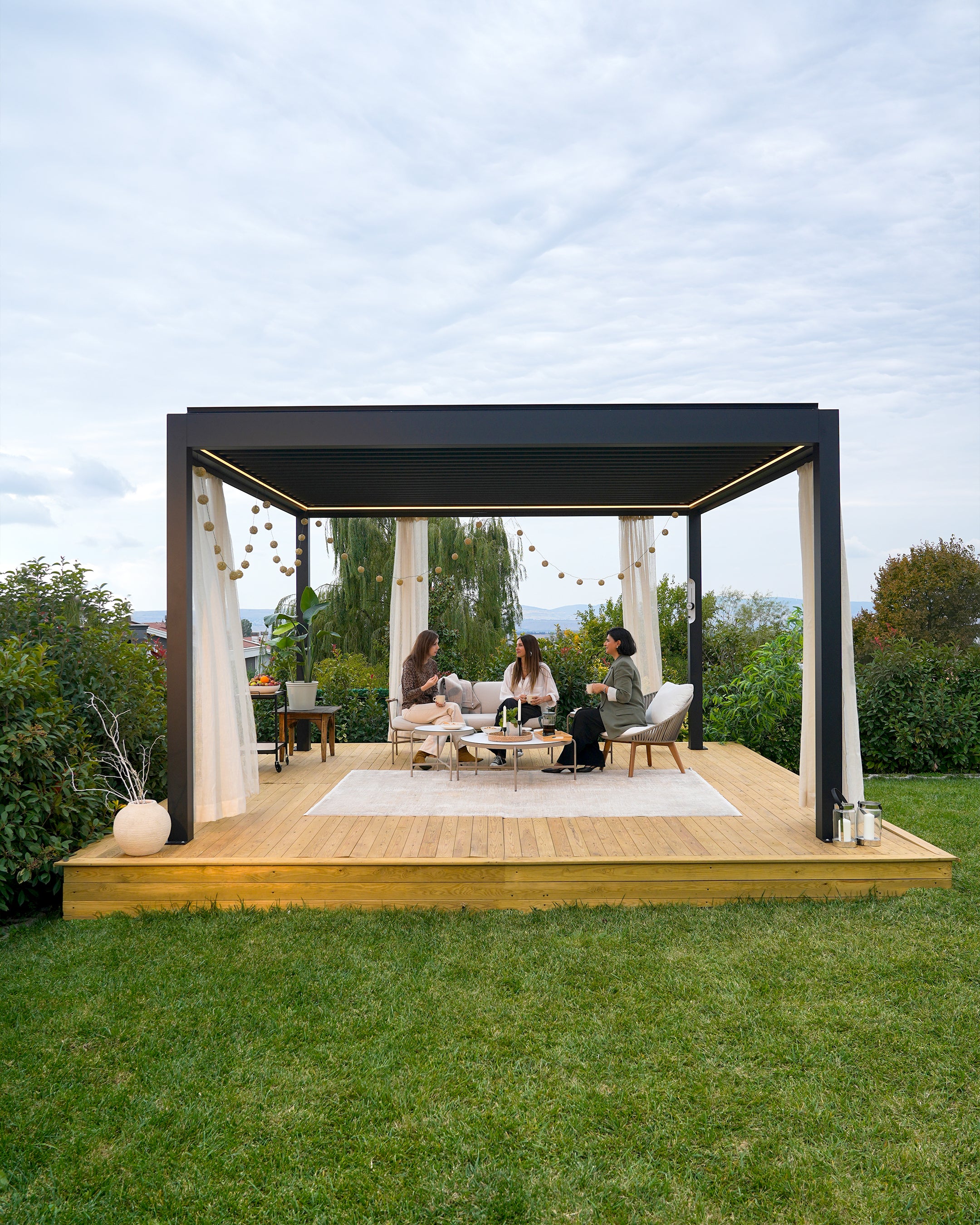 Manual Louvered Pergola