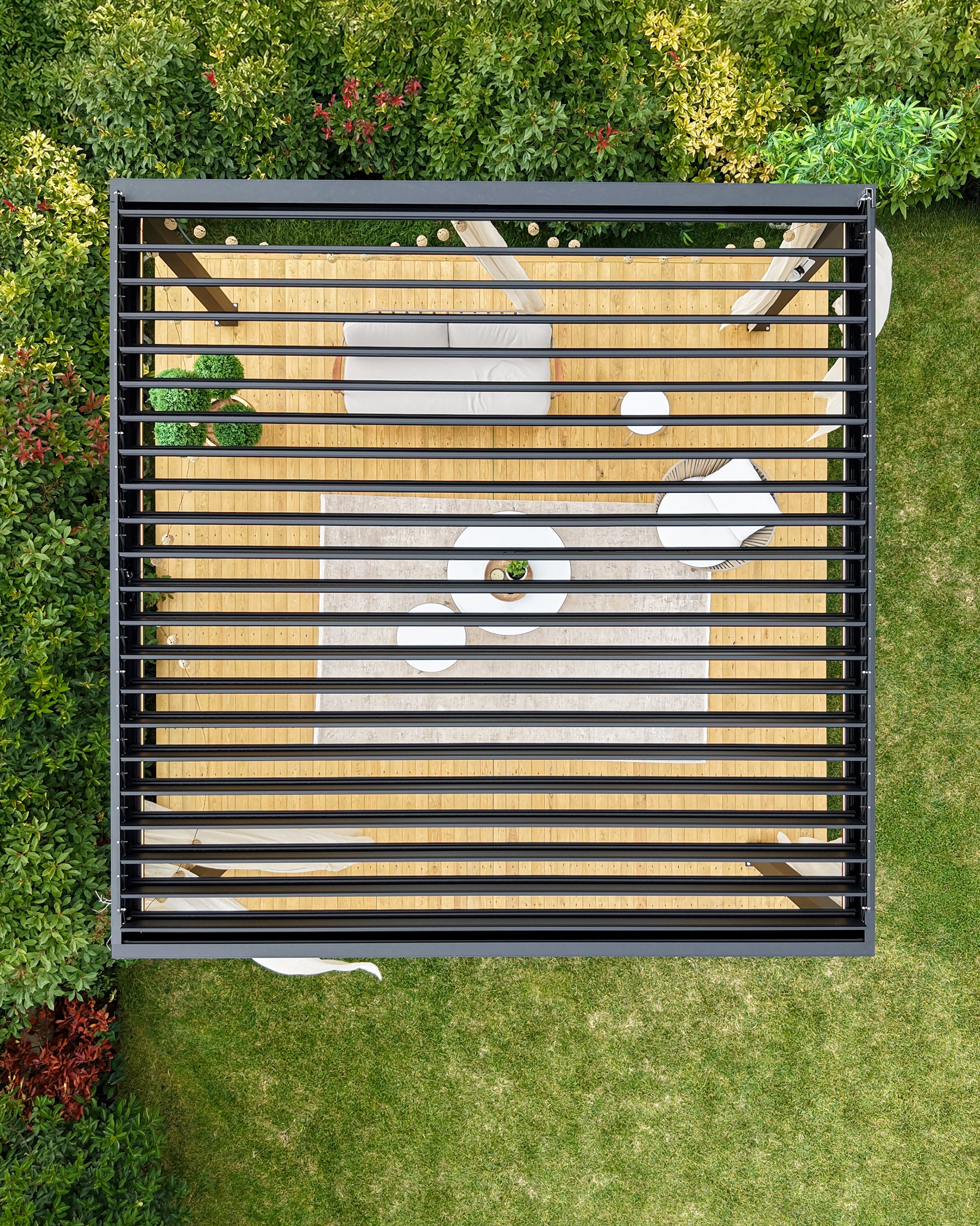 Manual Louvered Pergola